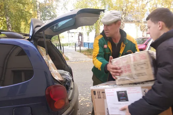 Бойцам СВО будут отправлены маскировочные сети, сухой душ, теплые носки и белье, флисовые костюмы, армейские жилетки, медицинские препараты, козематы и многое другое.