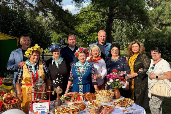 День соседей в Троицком сквере