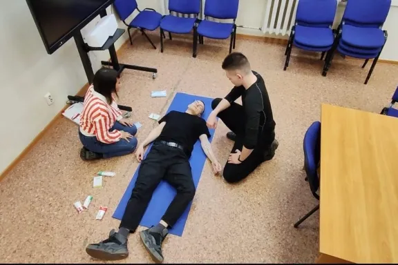 Волонтеры-медики